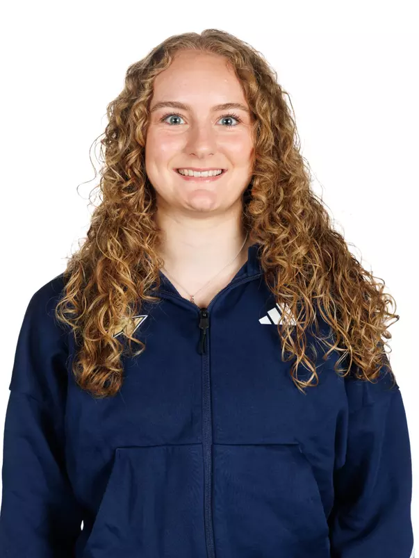Zoe Safran Headshot