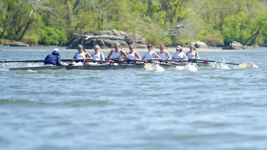 Rowing competes at the GW Invite