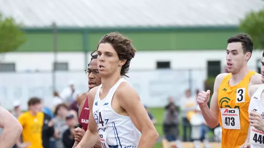 Nic Rodgers races at A-10 Championships