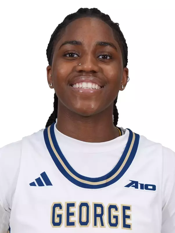 Alicia Newell Headshot