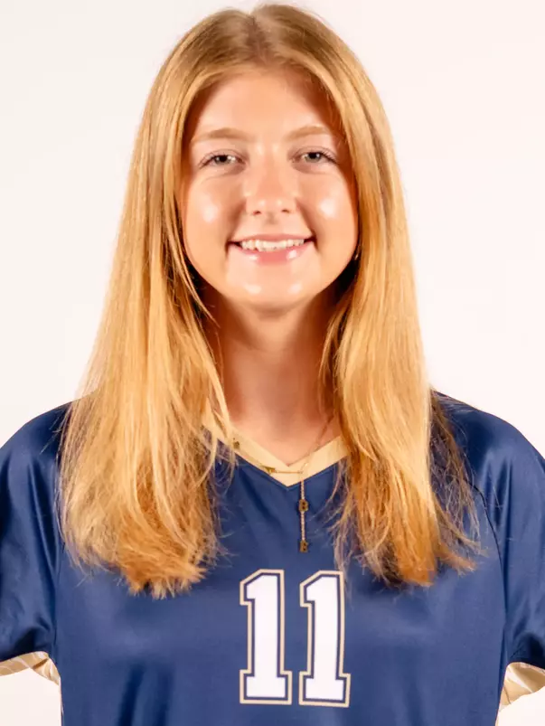 Caroline Donmoyer Headshot