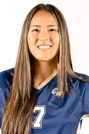 Naomi Kim Headshot