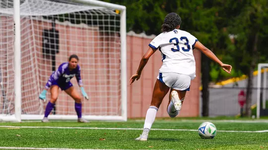 Ella Provost-Heron Eyes the Goalkeeper vs. Temple