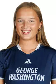 Julia Swanson Headshot