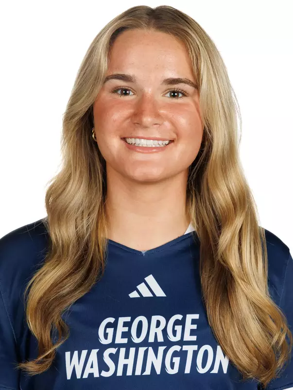 Carmindy Herrman Headshot