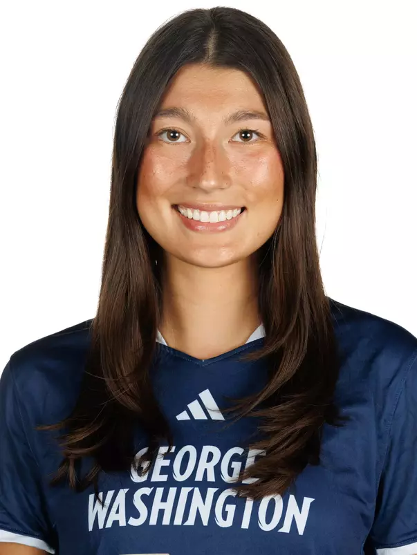 Olivia Chesla Headshot