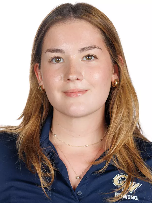 Mila Edelson-Ohare headshot