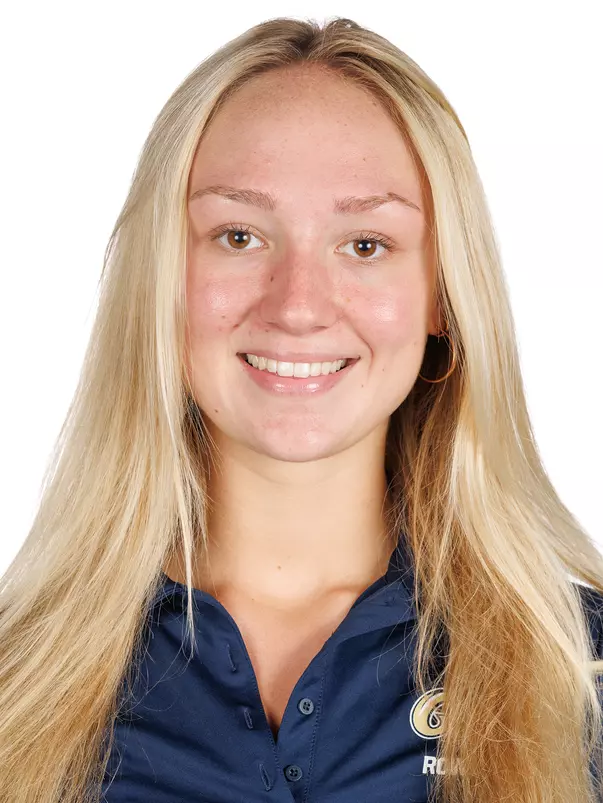 Eva Getty headshot