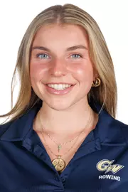 Addi Ross headshot