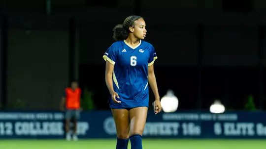 Kolby Moss Walks Up the Field vs. Georgetown