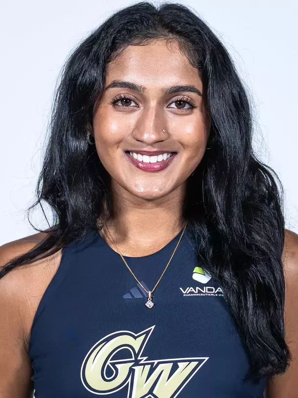 Devika Manu Headshot