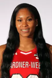 Nia Lee