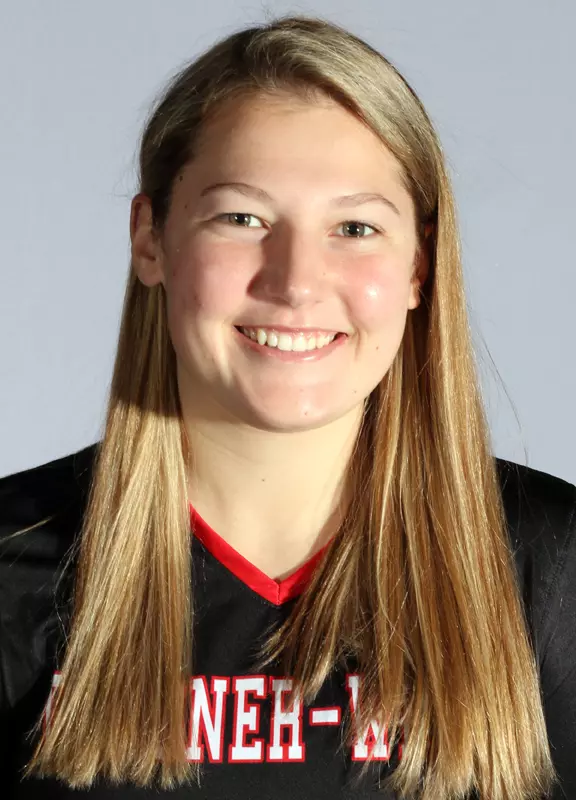 Grace Briggs Headshot