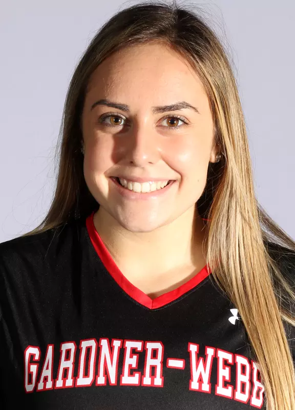 Victoria Fischetti Headshot