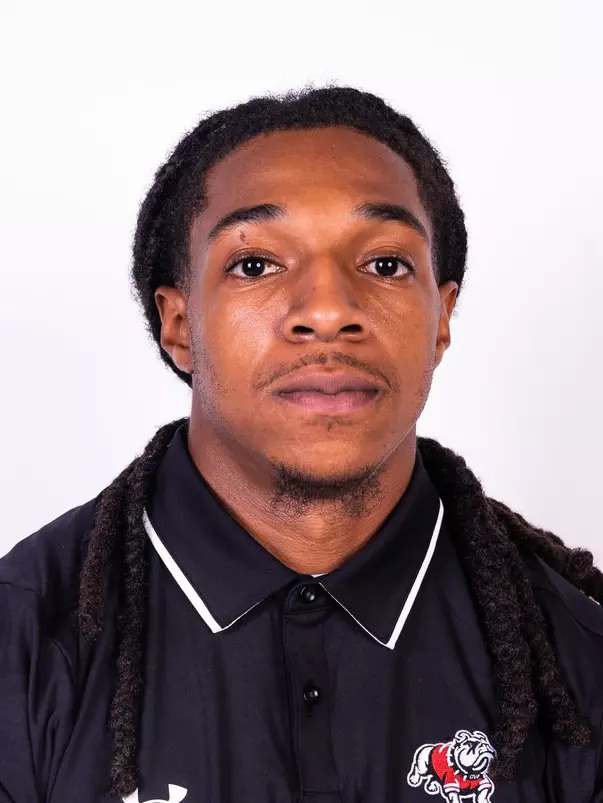 Quasean Holmes