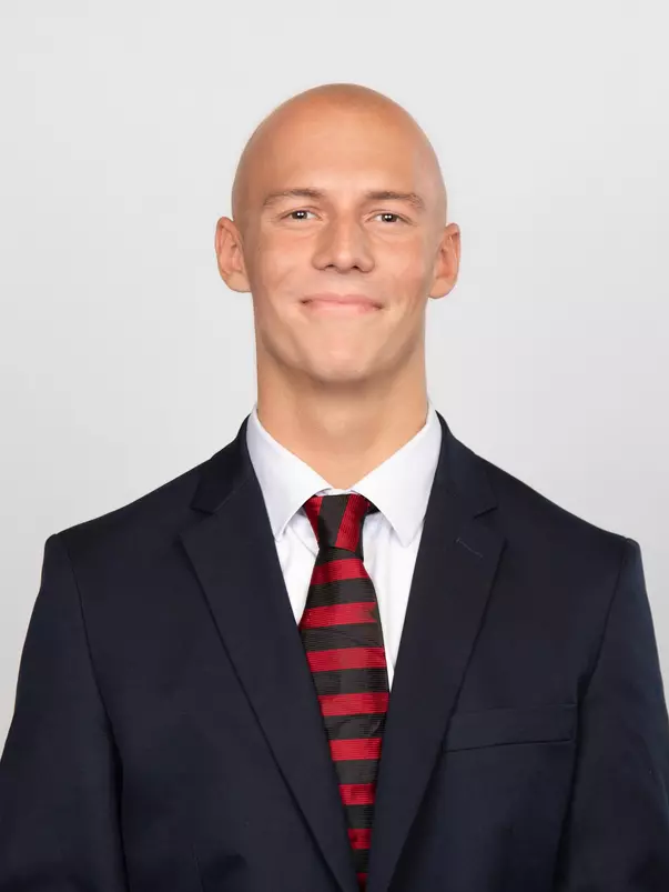 Gardner-Webb Swimming 26-27