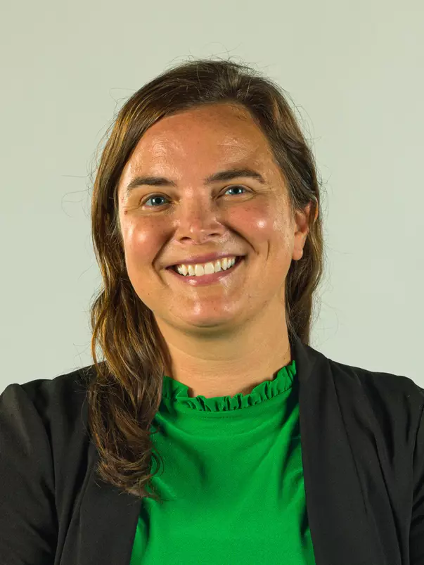 Coach Tessa Roberts