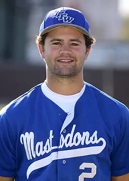 Jordan Hoeing head shot 11