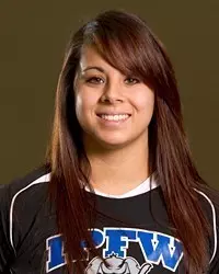 Cassie_Wolfe_Headshot