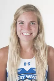 Hannah Aschliman Headshot