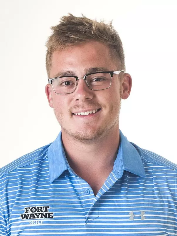 Josh Keating Headshot