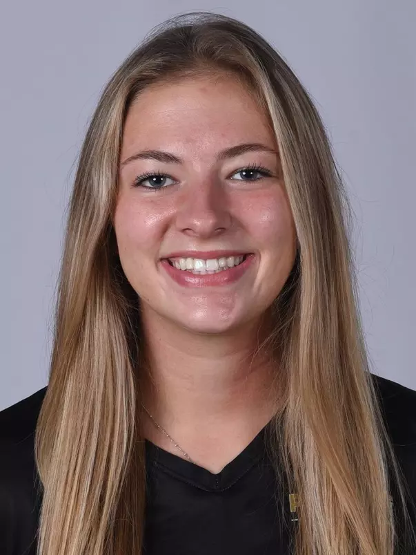 Alyssa Weisbrodt Headshot