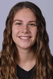 Emily Austin headshot