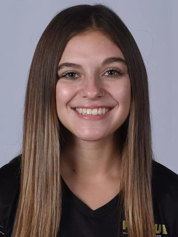 Olivia Hansen headshot