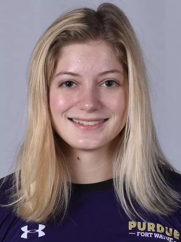 Olivia Sloffer headshot