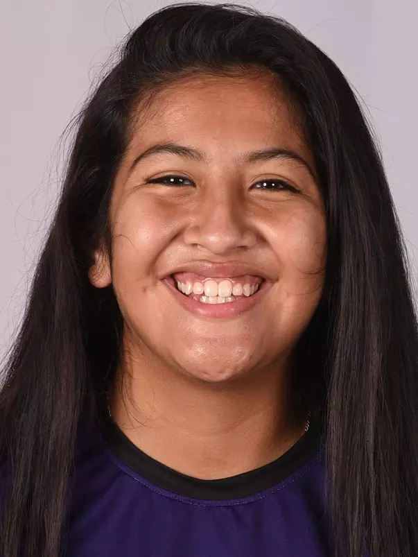 Samantha Castaneda headshot