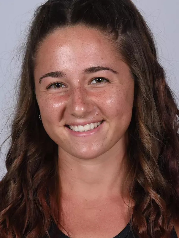 Madison Langdon headshot