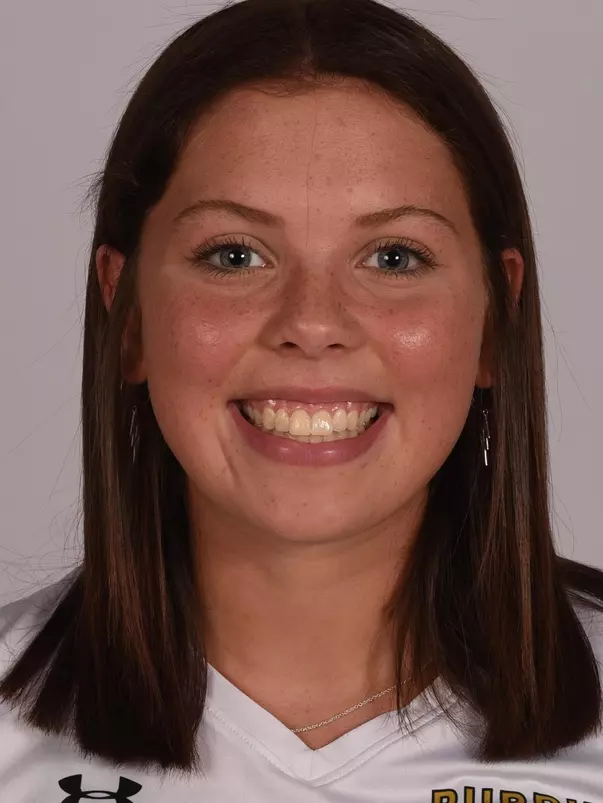 Bailey Olin headshot