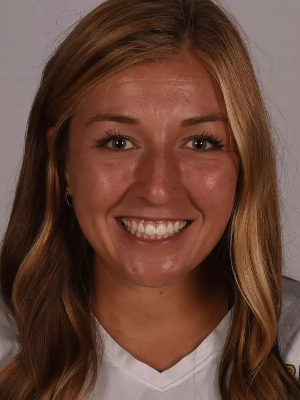 Kelsey Gallagher headshot