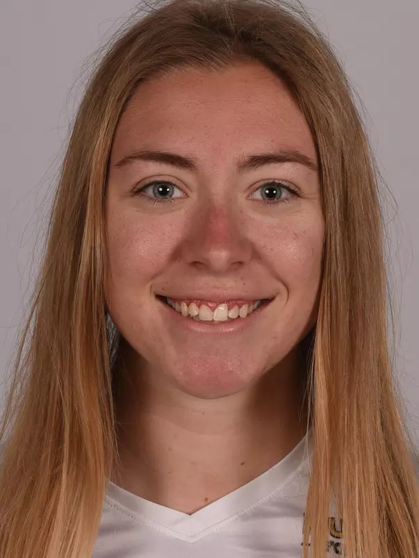 Megan Sinnott headshot