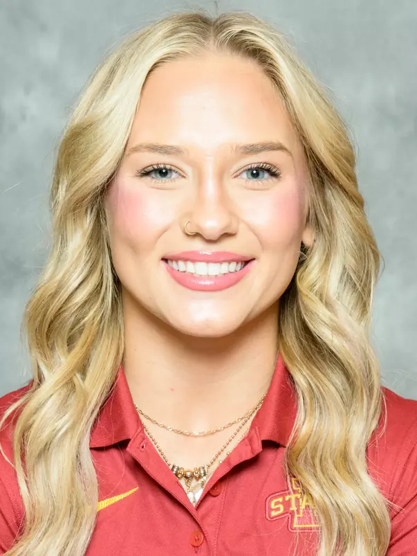 Makennah Craft Headshot 2026-27