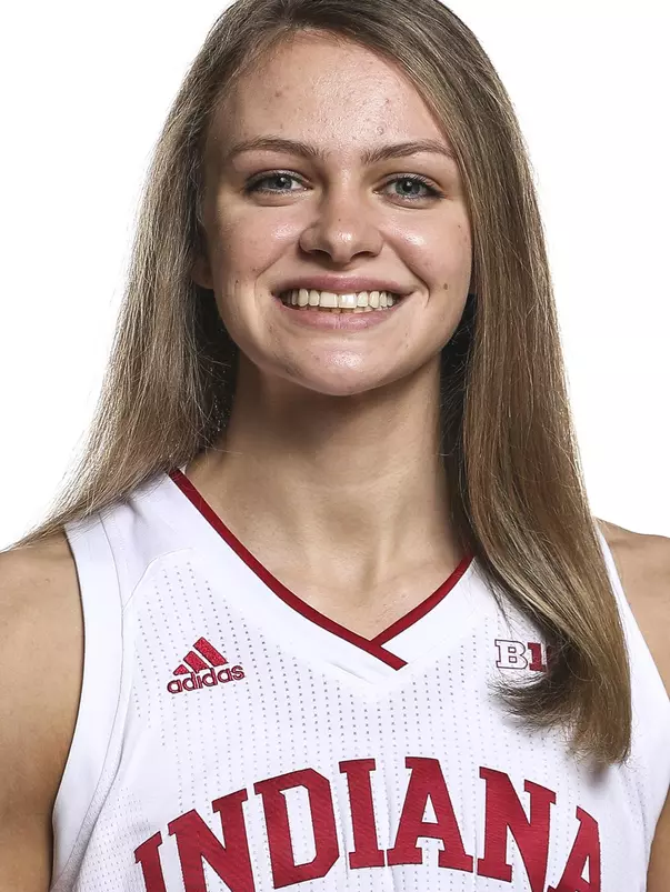 BLOOMINGTON, IN - OCTOBER 09, 2020 - guard Grace Berger #34 of the Indiana Hoosiers during photo day in Cook Hall in Bloomington, IN. Photo By Indiana Athletics