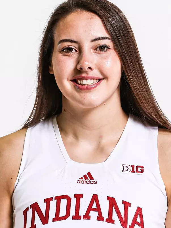 BLOOMINGTON, IN - SEPTEMBER 28, 2021 - forward Mackenzie Holmes #54 of the Indiana Hoosiers during photo day at Simon Skjodt Assembly Hall in Bloomington, IN. Photo By Xavier Daniels/ Indiana Athletics