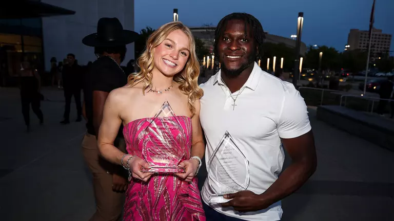 Rogers, Mullen Highlight Award Winners at IU Athletics’ ‘Night To Shine’ Annual Banquet