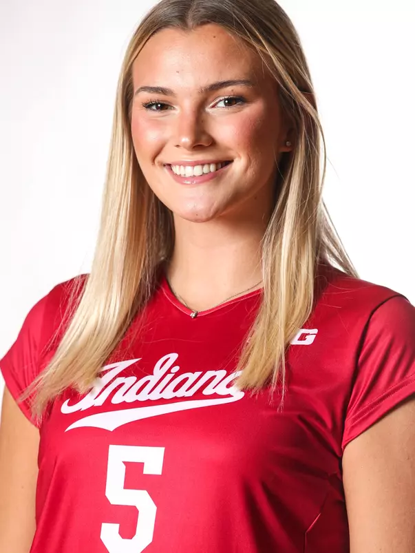 BLOOMINGTON, IN - July 27, 2023 - Elle Hillers during VB Photo Day at Wilkinson Hall in Bloomington, IN. Photo By Sammy Nance/Indiana Athletics
