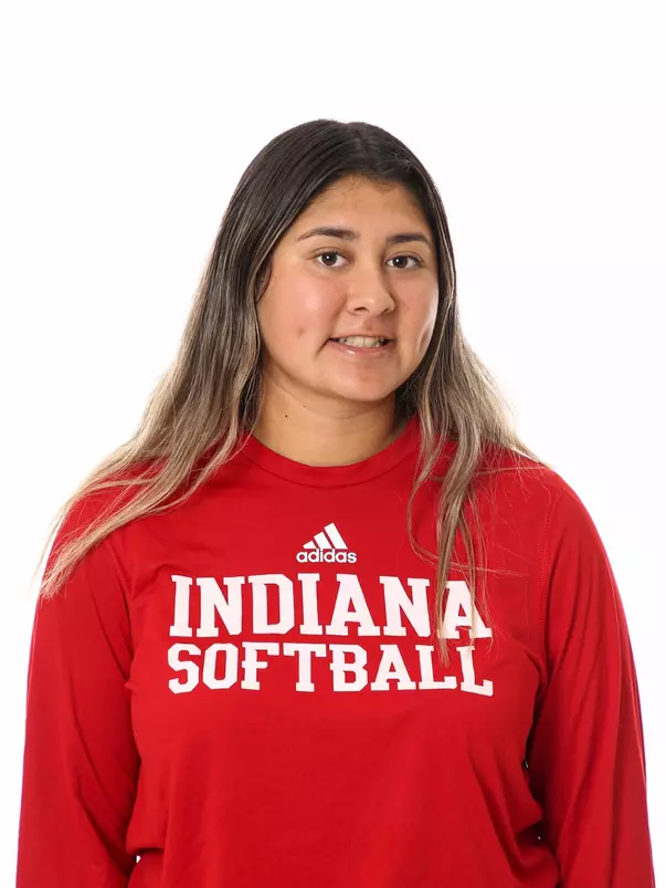 Maria Serrato | Head Shot