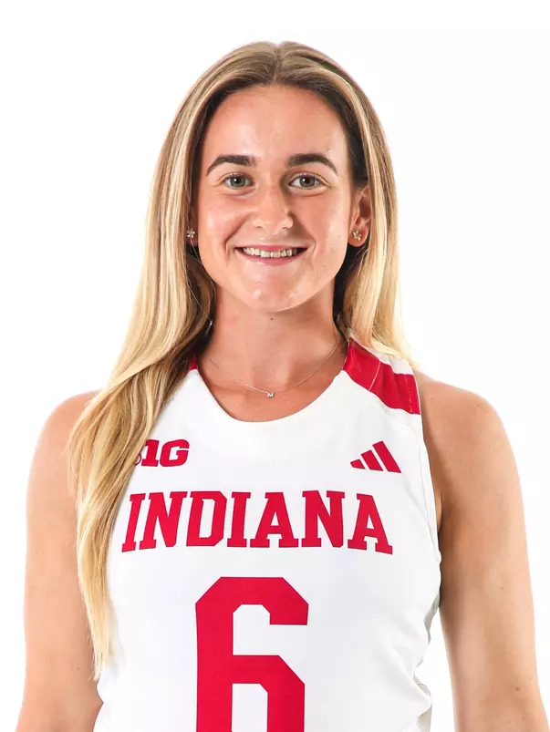 Meghan Dillon | Headshot