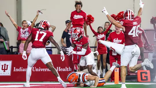 Competitive Spirit Fuels Ponds’ Rock-Your-World Play