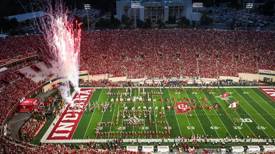 NOTEBOOK: Mendoza Ripping the Ball; the Iowa Challenge