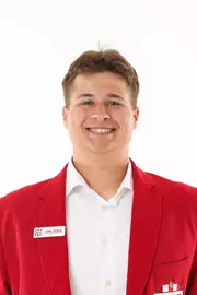 Aron Jersild I Headshot