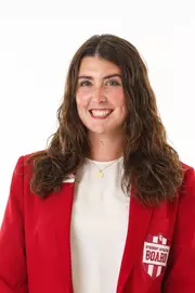 Anna Schlueter I Headshot