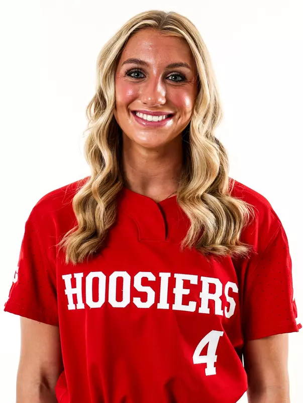 Aubree Hooks | Head Shot