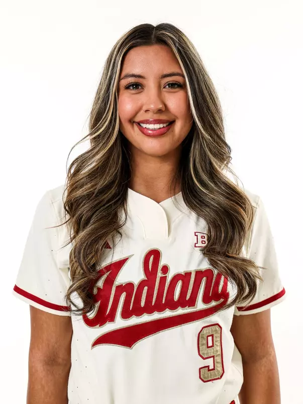 Jasmine Reyes | Head Shot