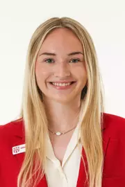 Amanda Meinert I Headshot