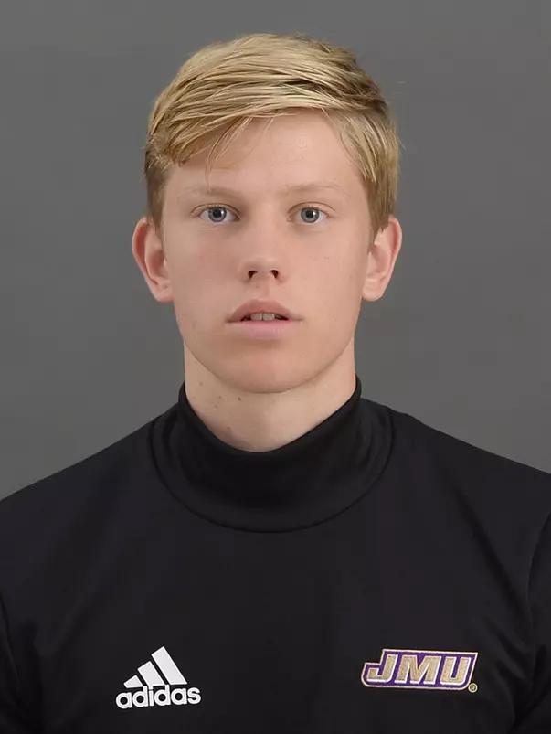 Nikkessen Headshot 17