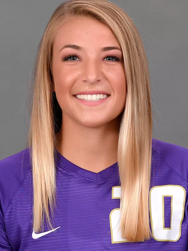 Hannah Coulling headshot